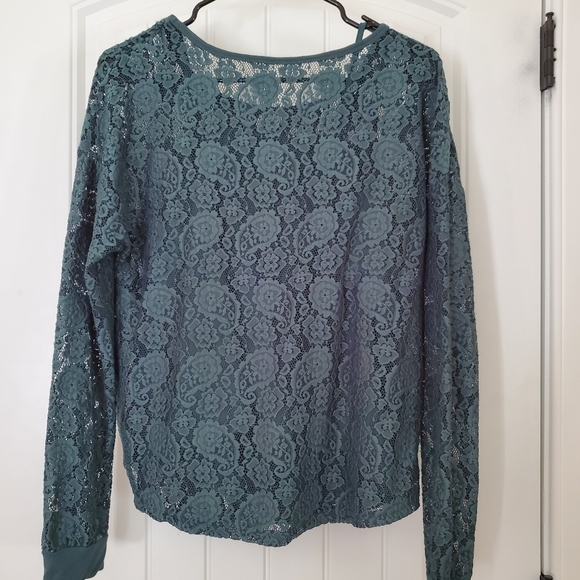 Art Class floral and lace long sleeve - Picture 2 of 3
